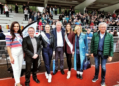 Photo de groupe avec le Maire de Sucy-en-Brie 