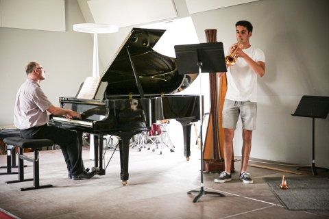 quarte blanche trompette piano